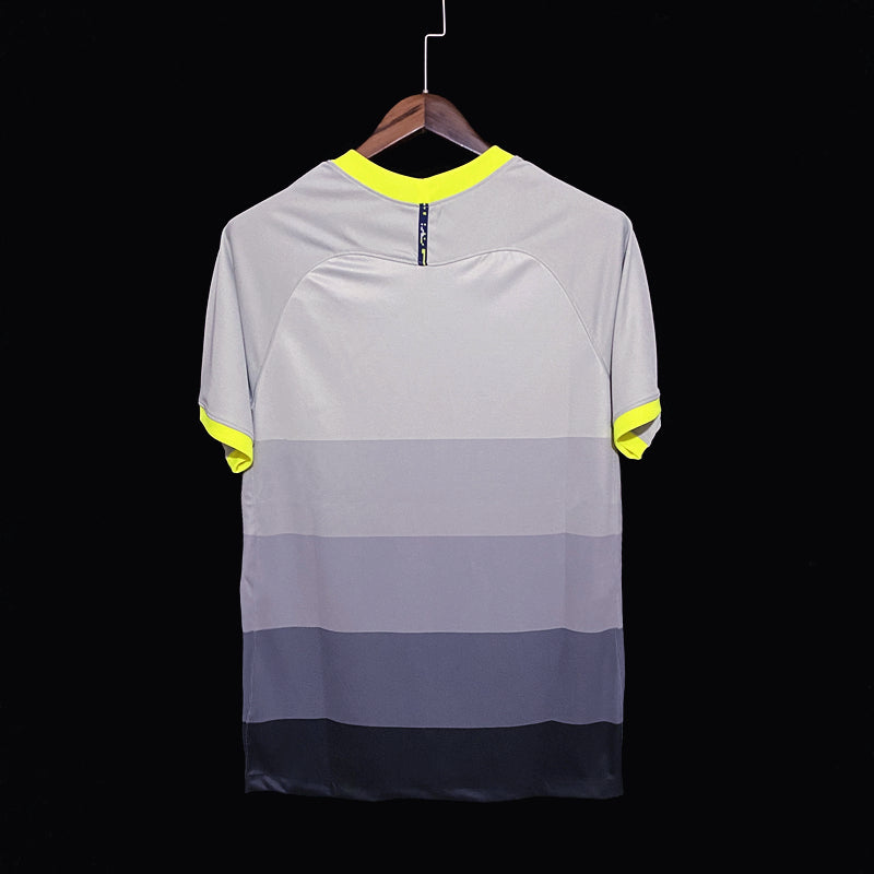 Camisa Tottenham 21/22 Torcedor Nike Masculina - Cinza